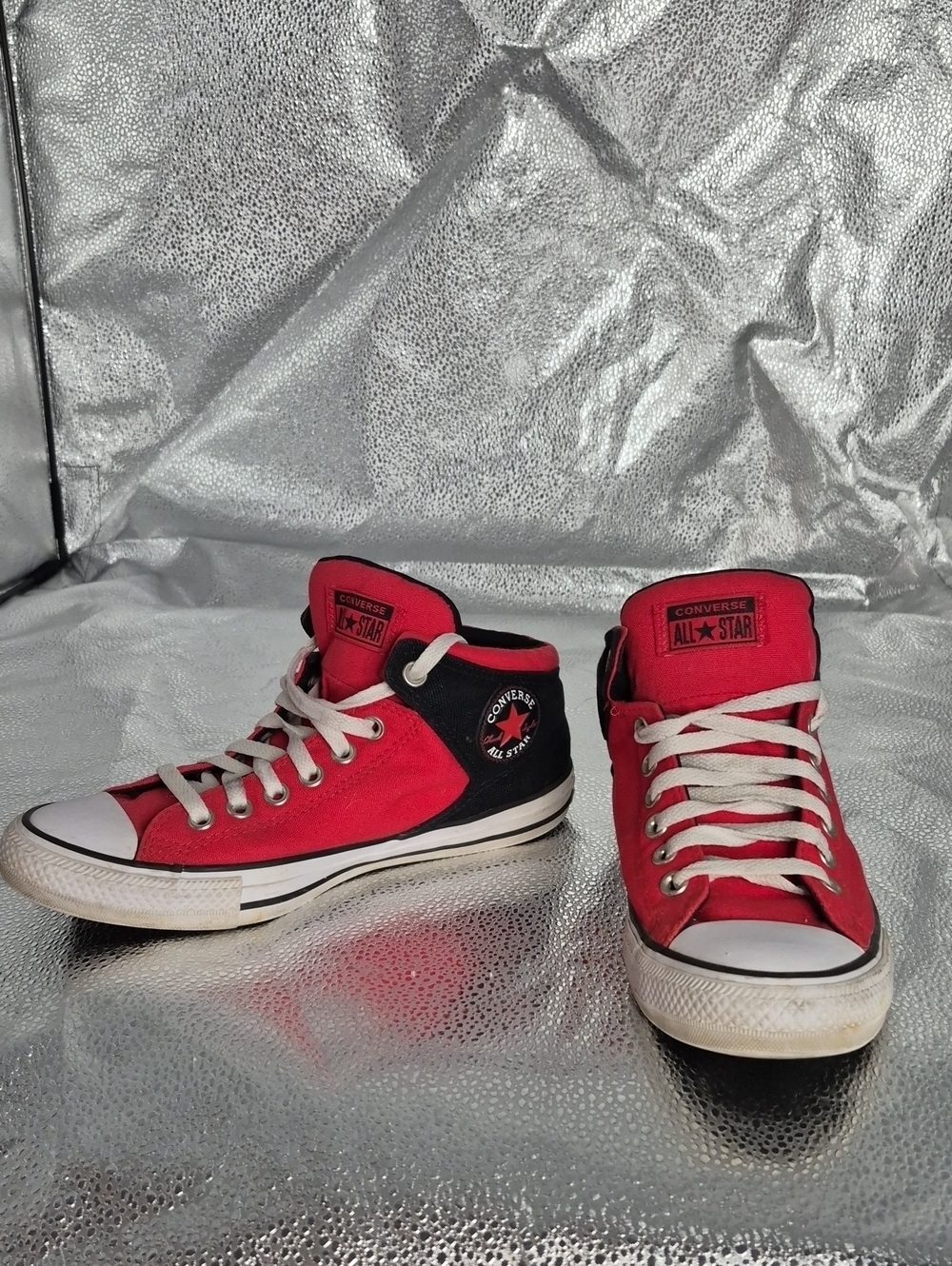 Converse All Star Men's 7 Women's 9 Black and Red Low Top Sneakers